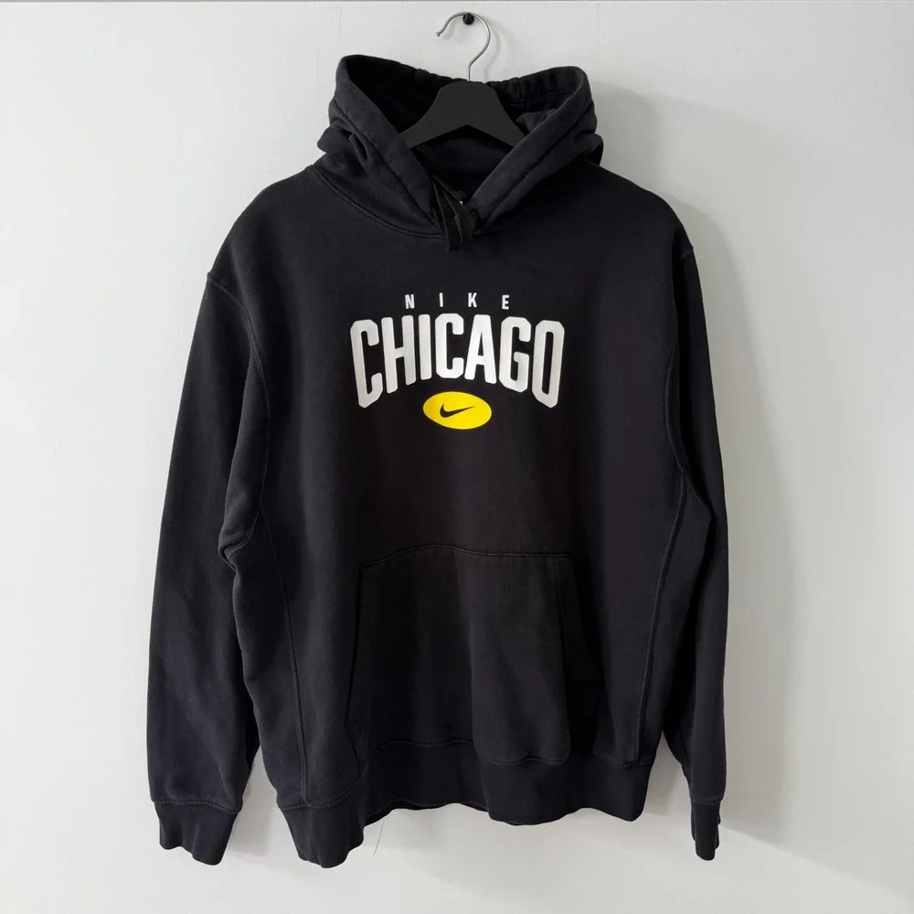 Nike Chicago Graphic Hoodie Black Yellow Swoosh Mens Large FJ1667-010